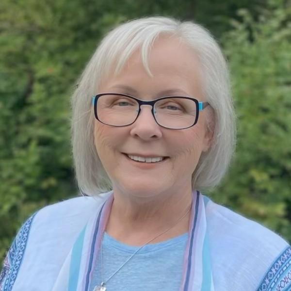 Nancy Crutcher headshot